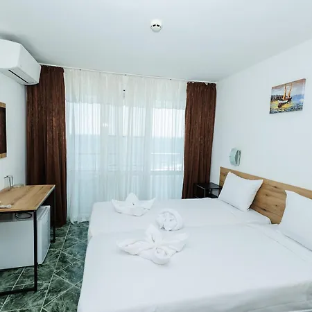 Arsenal Hotel